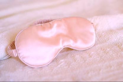 Pink Set de Regalo: Máscara de Ojos para Dormir + Masajeador Facial para Mujeres + Ligas para el Cabello + Bolsa de Regalo