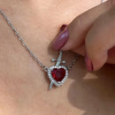 Collar pareja Magnus y Emily (Espada y Corazón)