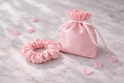 Pink Set de Regalo: Máscara de Ojos para Dormir + Masajeador Facial para Mujeres + Ligas para el Cabello + Bolsa de Regalo